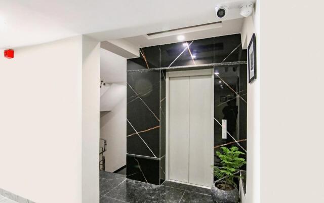 Saltstayz Select - Huda City Center