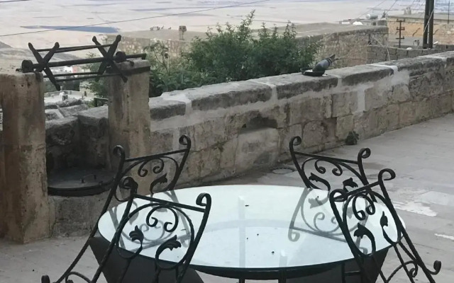 Kasr-I Abbas Hotel