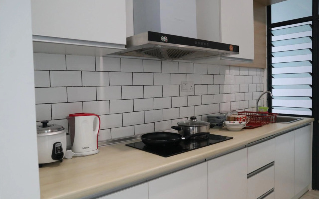 Zen66 @ Roxy Serviced Apartment