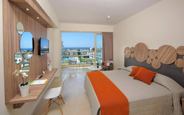 Nelia Gardens