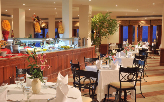 JAZ Neo Reef Marsa Hotel
