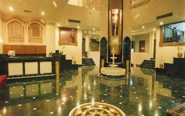 Hotel Raj Vilas Place