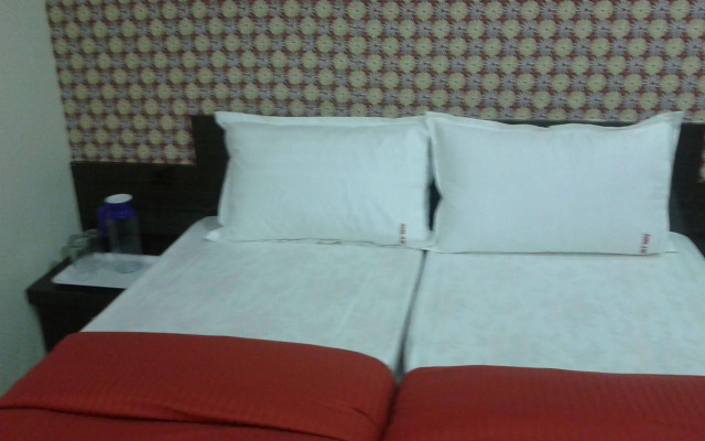 Skyway Inn