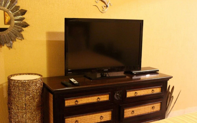 Sonoran Sun 2BR Upper SW 804 by Casago