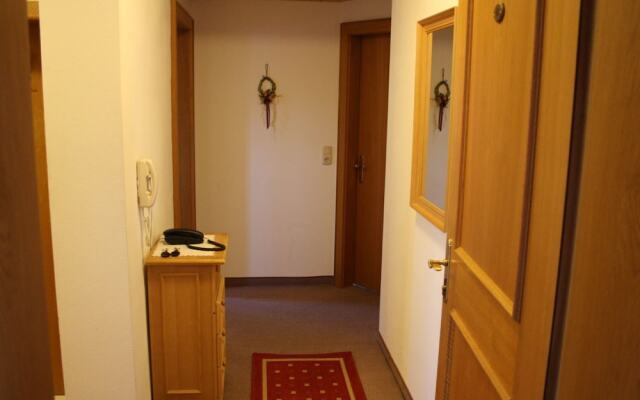 Cozy Apartment in Waidring Near Ski Area