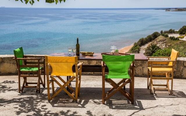 Alekos Beach Houses-Eternity