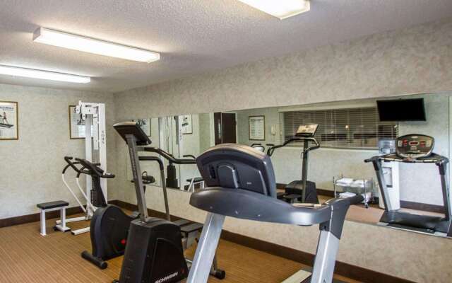 Sleep Inn & Suites Niantic North