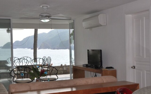 Condo Palacios by Villas HK28