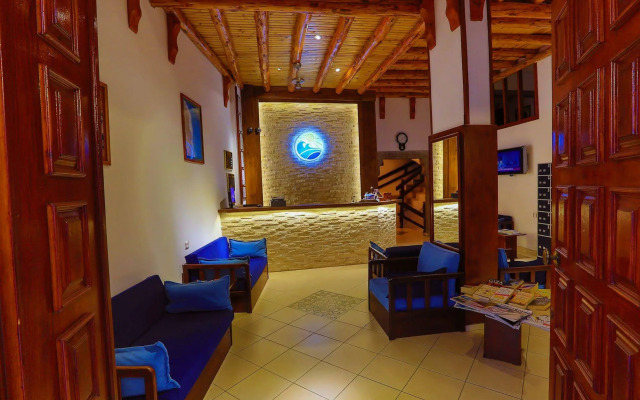 Zinbad Hotel
