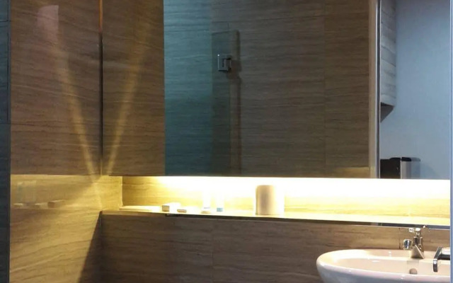 OYO 246 Link Inn (Sanitized Stay)