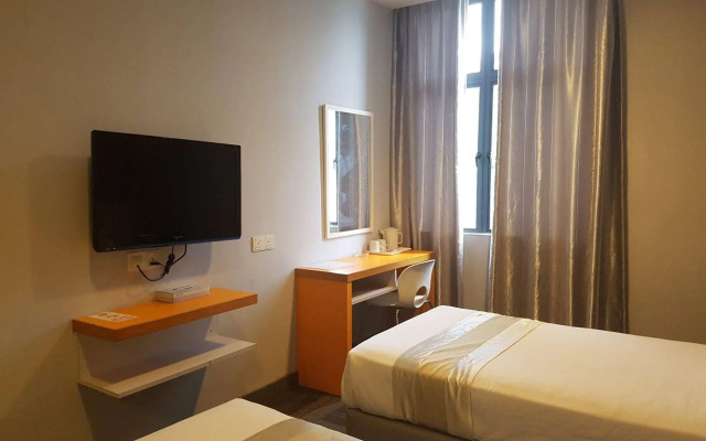 U Pac Hotel