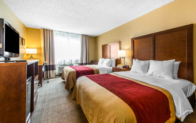 Comfort Inn & Suites North Hays Area