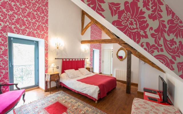 Logis Hotel Le Clos Des Sureaux