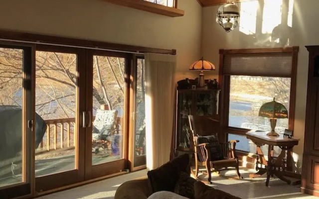 Inn on Bigfork Bay Queen Suite