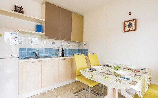 Beautiful Home in Valbandon With Wifi and 4 Bedrooms
