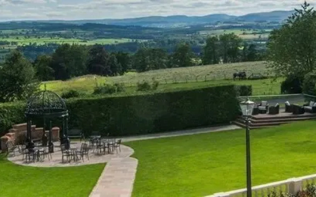 Roundthorn Country House