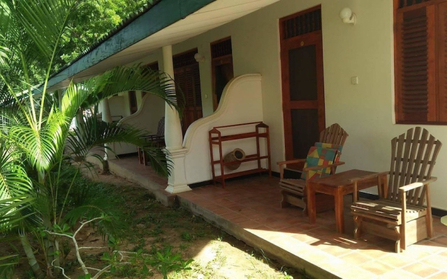 rocky villa towerist geust house
