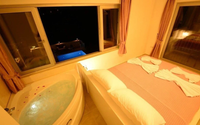 Villa Bugra by Akdenizvillam