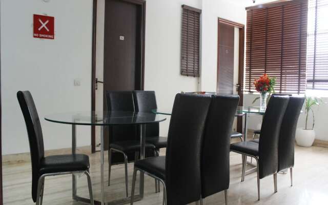 Hotel Delhi Marine Club Gurgaon