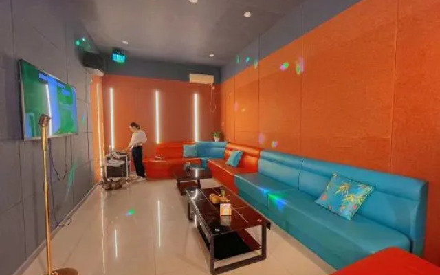 Hidden Dolphin Bay Hotel Beijing
