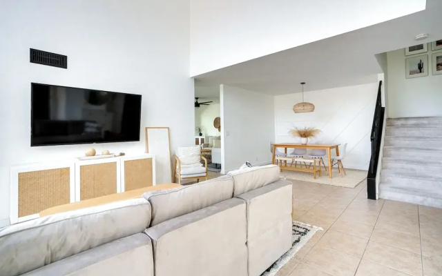 Outdoor Oasis! Mtn-view Desert Getaway in Phoenix
