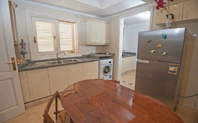 Chic 4-Bedroom White Villa for Rent in El Gouna Egypt