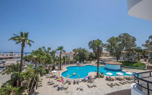 Narcissos Waterpark Resort