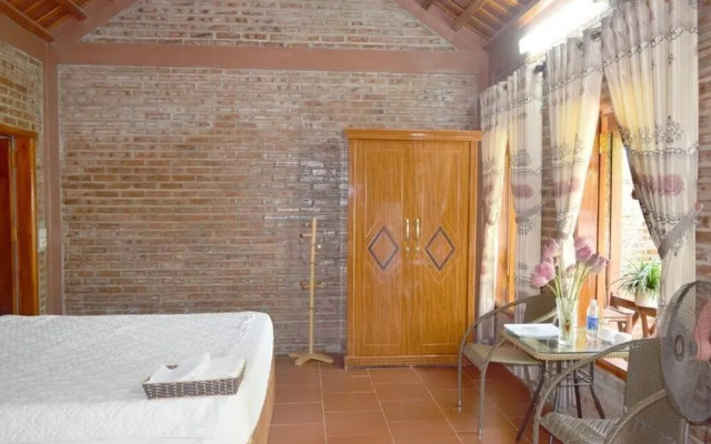 Van Long Family Homestay