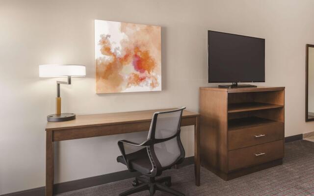 La Quinta Inn & Suites by Wyndham South Jordan