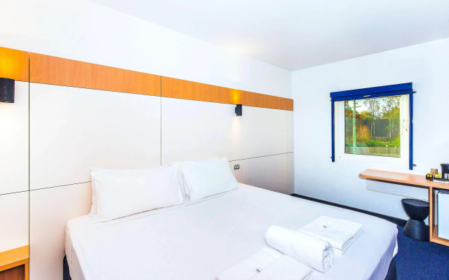 ibis budget Casula Liverpool – Guest Rooms – Sydney
