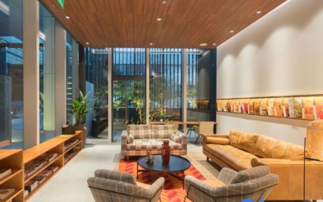 WuYu Hotel (Chongqing Yangjiaping Vientiane City)