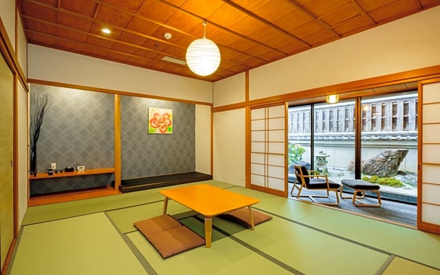 Japanese-Style Room with garden view 사진 2