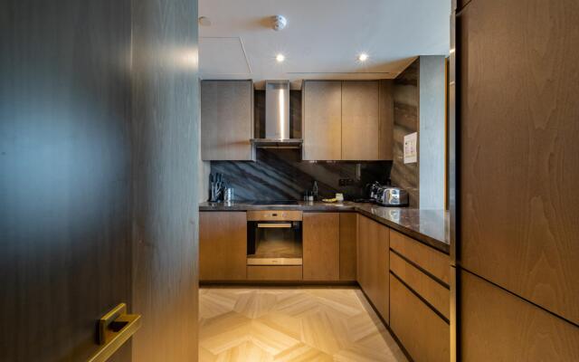 DXB - Five - 41509 - PJ