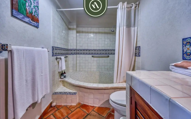 Ocean View 2Br Condo-balcony-beach-pool - 310