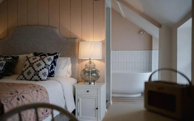The Bear Hotel, Crickhowell