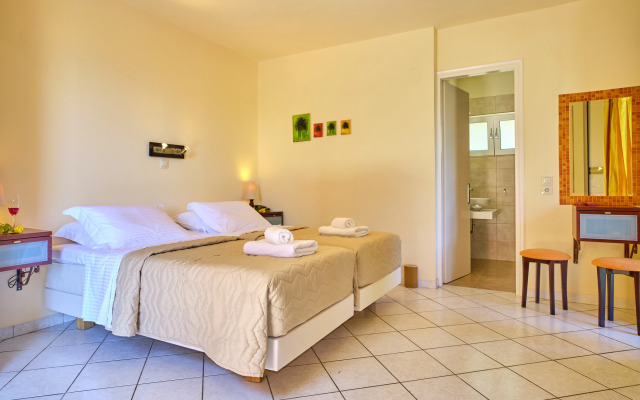 Chrismos Luxury Suites and Studios