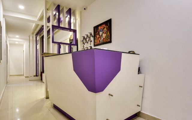 Oyo 60737 Hotel Purple Residency