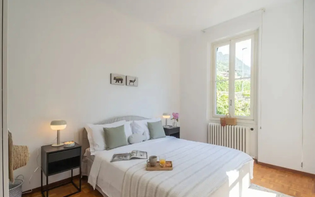 Villa Chiara Moltrasio With Private Garden by Rent all Como