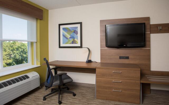 Holiday Inn Express Chelmsford by IHG