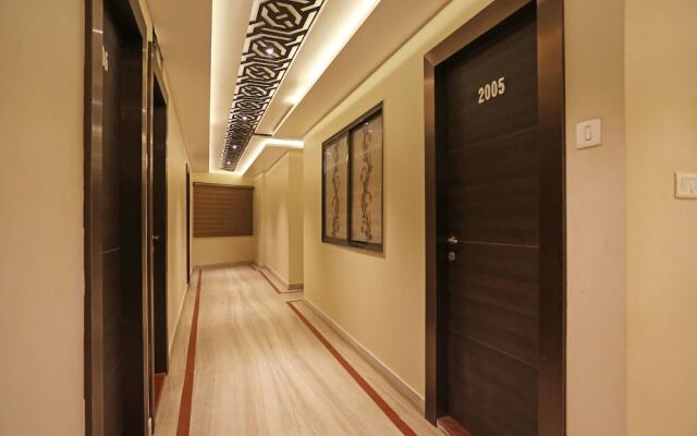 OYO 10338 Hotel Aadesh Palace