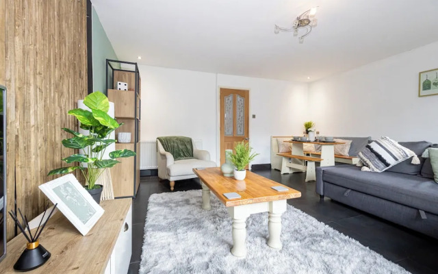 Relaxing 4BR Near City Centre