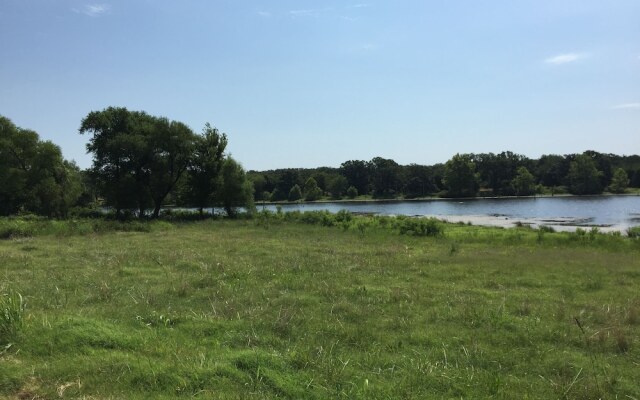 Whip Or Wheel Cabins