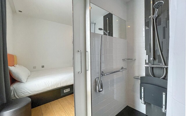 Four Points Flex by Sheraton Cardiff