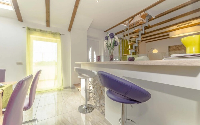 Nice Home in Zadar With Wifi and 4 Bedrooms