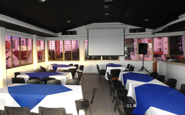 Top Deck Hotel