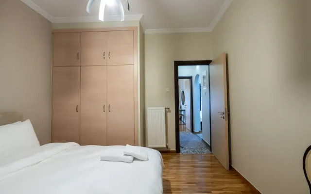 2bed renovated flat close to Ampelokipoi metro