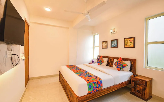 Fabhotel Blu Lagoon Inn