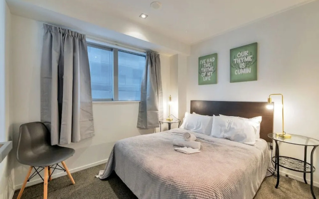 JHT - 2 BRM Apartment, Queen St, Netflix TV