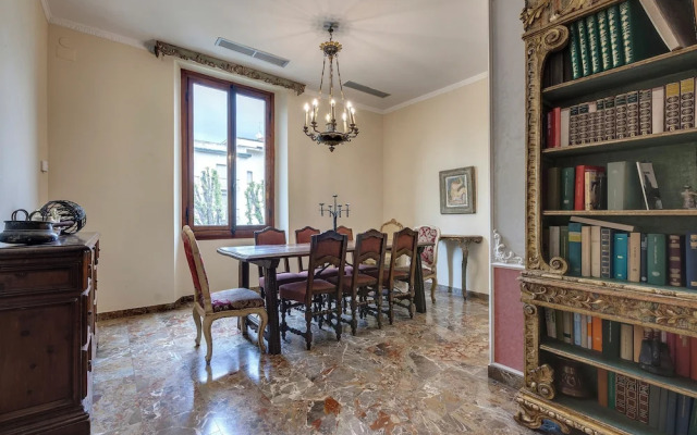 Mamo Florence - Fiorenza Historical Apartment