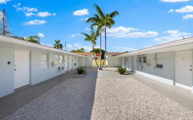 Sunset Inn - Hallandale Beach